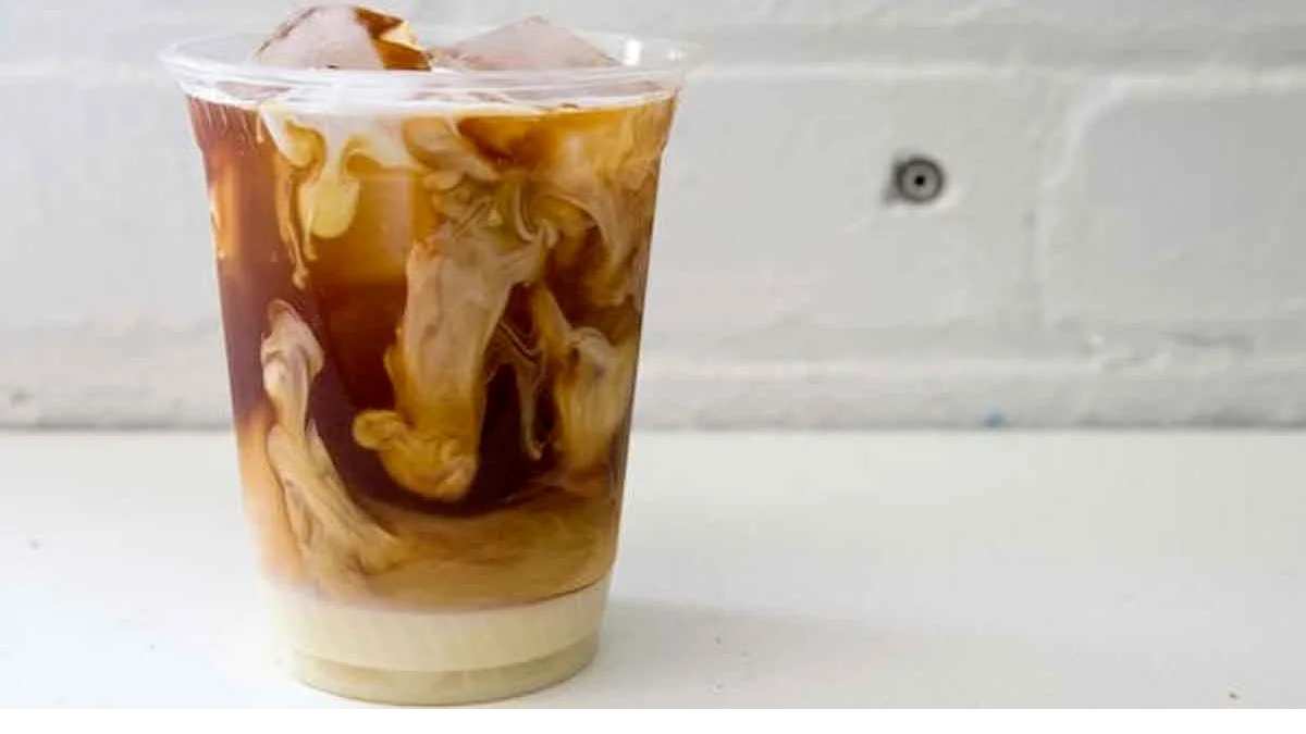 cara membuat kopi susu ala cafe