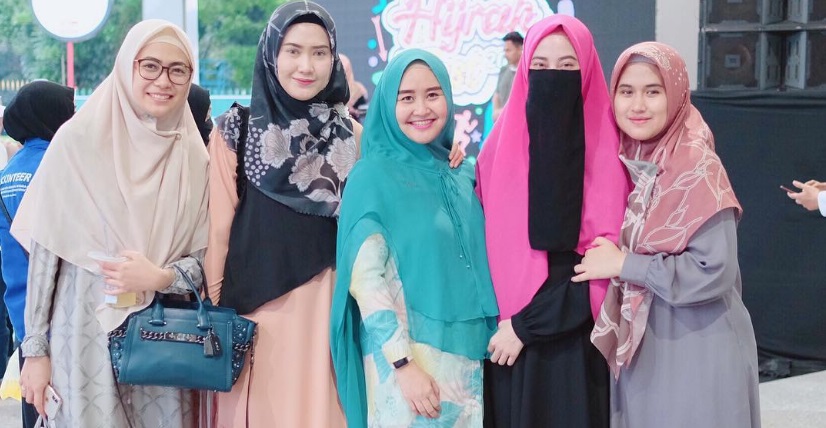 Model Gamis Syar’i Terbaru